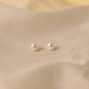 Simple Pearl Studs