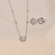 Clasp Pendant Set